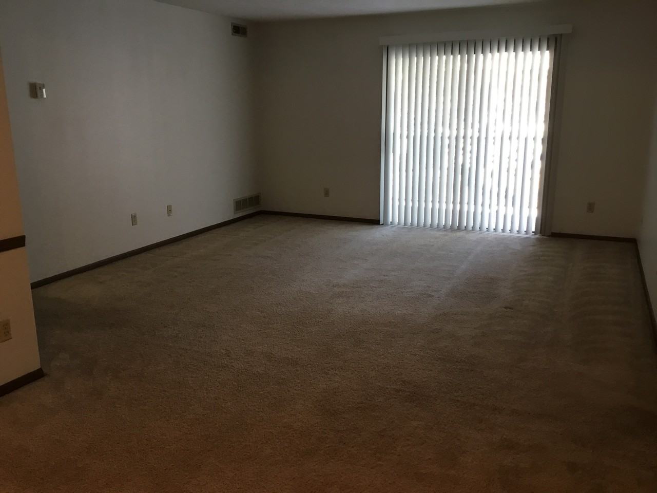 1635 Hampton Knoll Dr - Photo 3 of 5