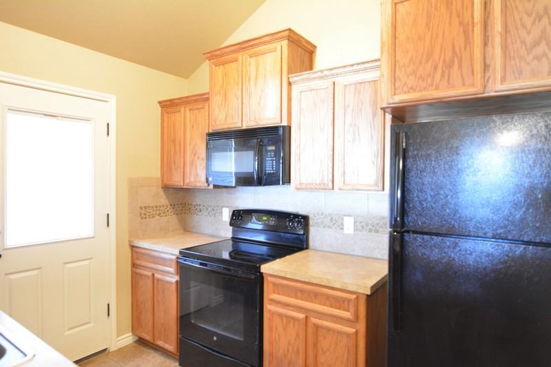 4615 Brutus Ln - Photo 5 of 14