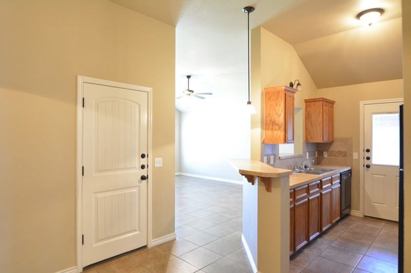 4615 Brutus Ln - Photo 7 of 14