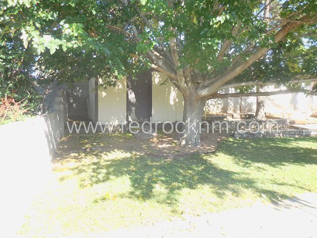 7201 Leander Ave NE - Photo 3 of 27