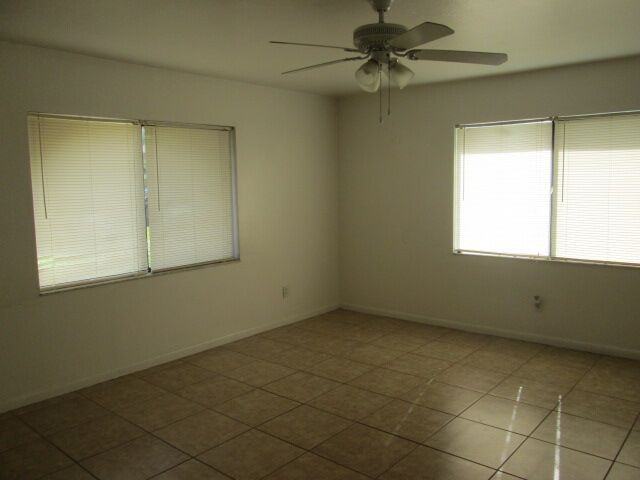 3706 SE 10th Ave - Photo 3 of 11
