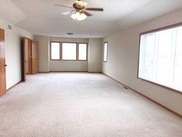 6222 Hedgecroft Ave S - Photo 2 of 7