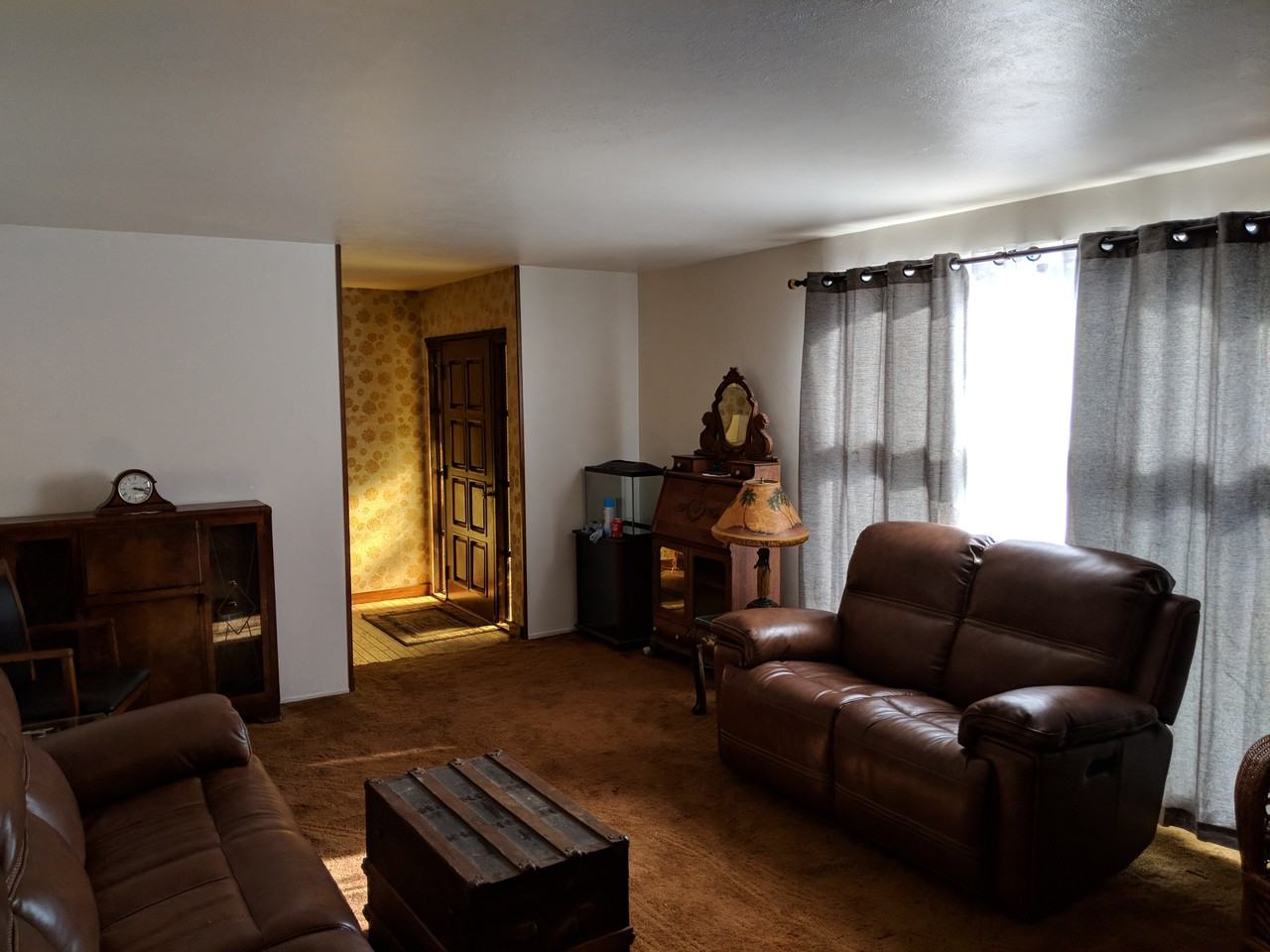 422 E David Dr - Photo 2 of 9