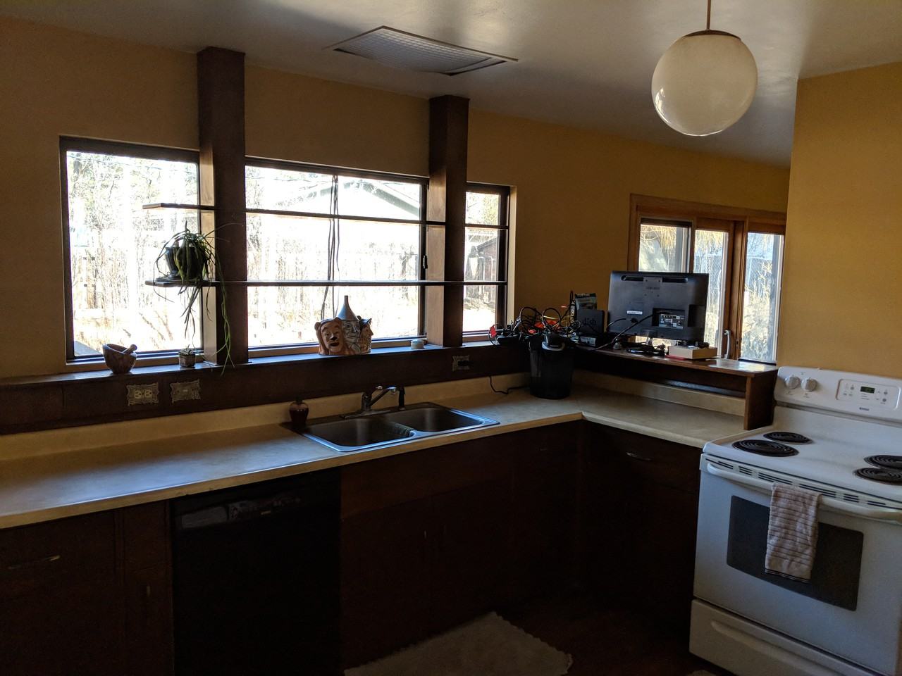 422 E David Dr - Photo 3 of 9