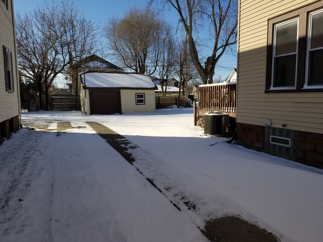 117 Clinton St - Photo 3 of 16