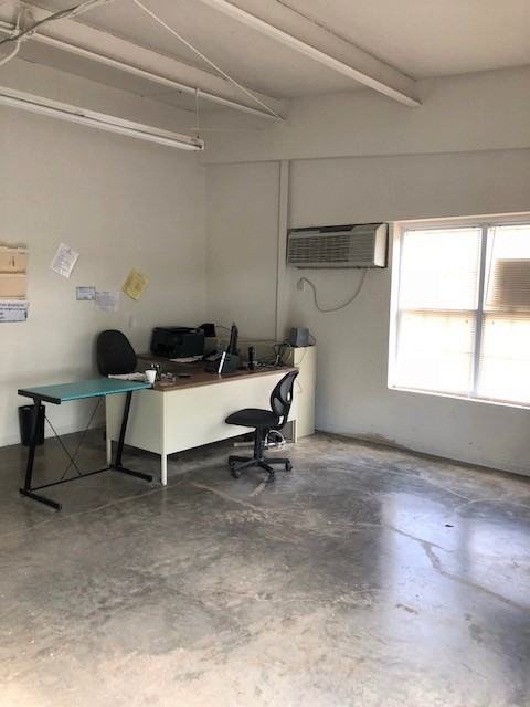 8511 Hiwassee St Nw - Photo 2 of 3