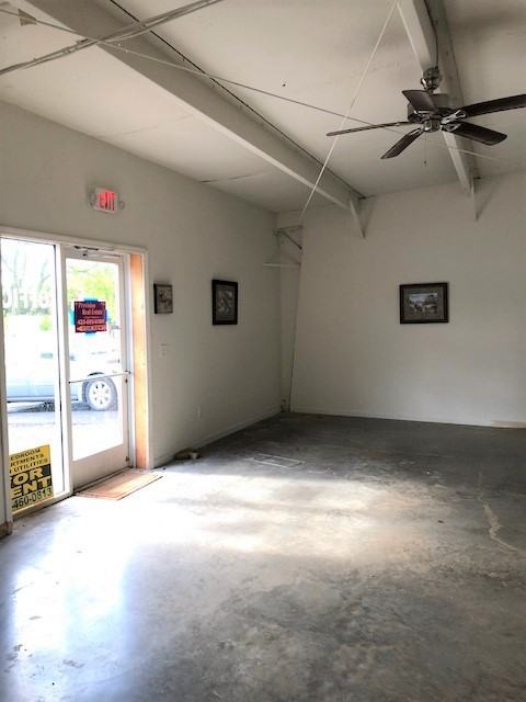 8511 Hiwassee St Nw - Photo 3 of 3