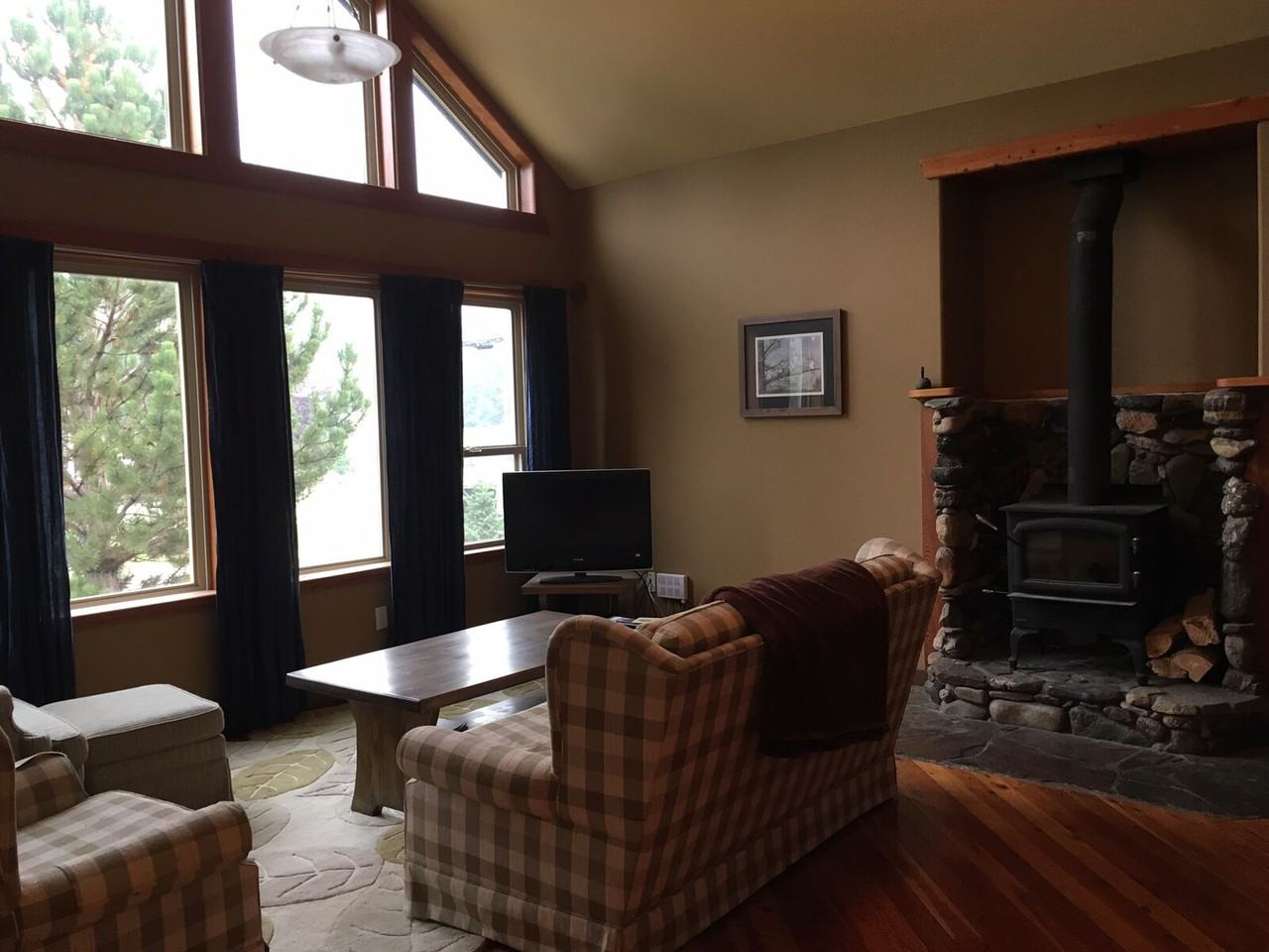 862-10th Avenue - Photo 2 of 32