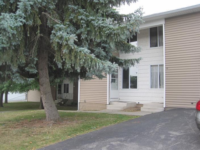 10 Parkwood Ln - Photo 3 of 17