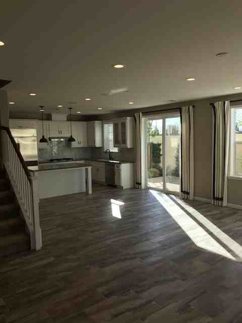 1013 Juno Cir #200 - Photo 2 of 7