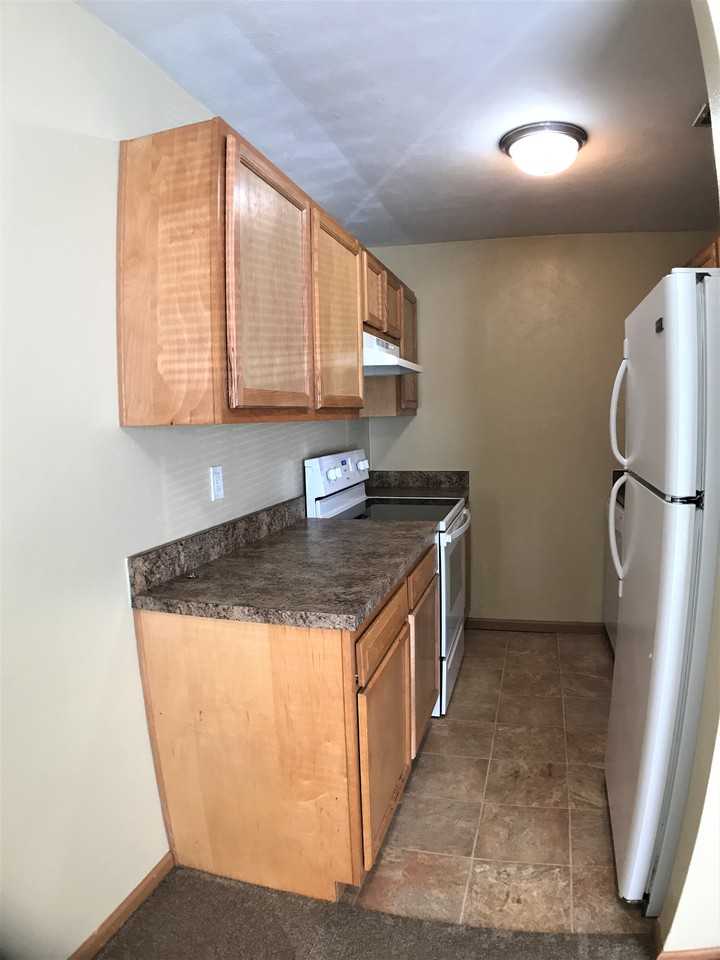 89 Riverview Dr - Photo 5 of 11