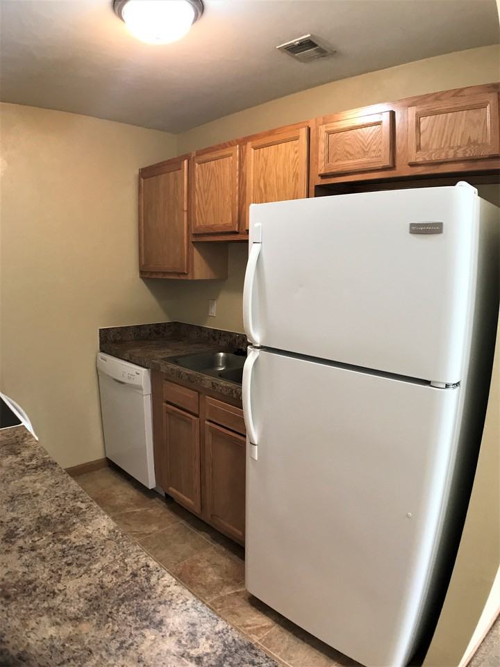 89 Riverview Dr - Photo 6 of 11