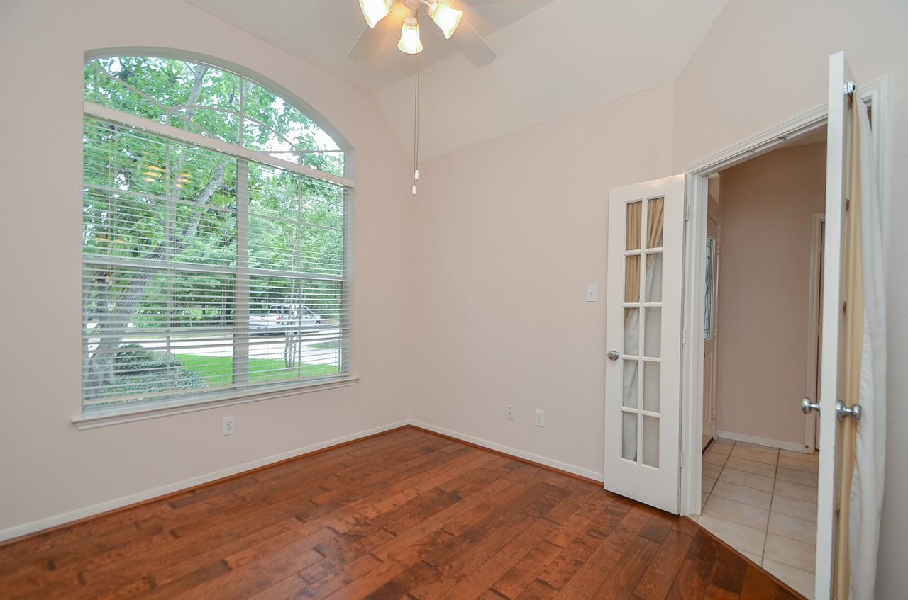 11 Cider Mill Ct - Photo 4 of 27