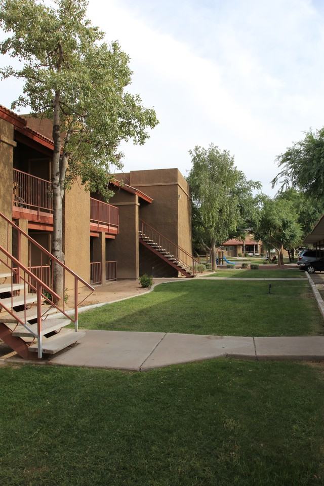 1630 E. Baseline Road - Photo 2 of 50