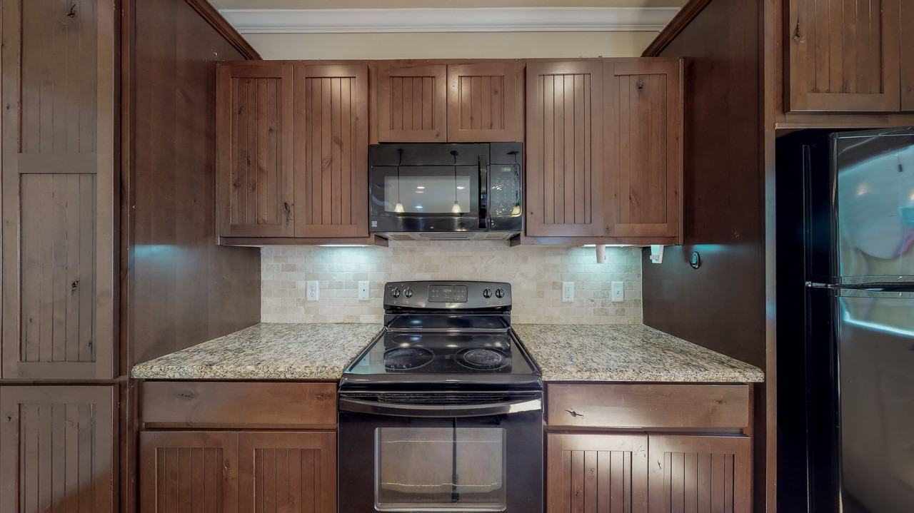 3412 Cullen Trl - Photo 3 of 27