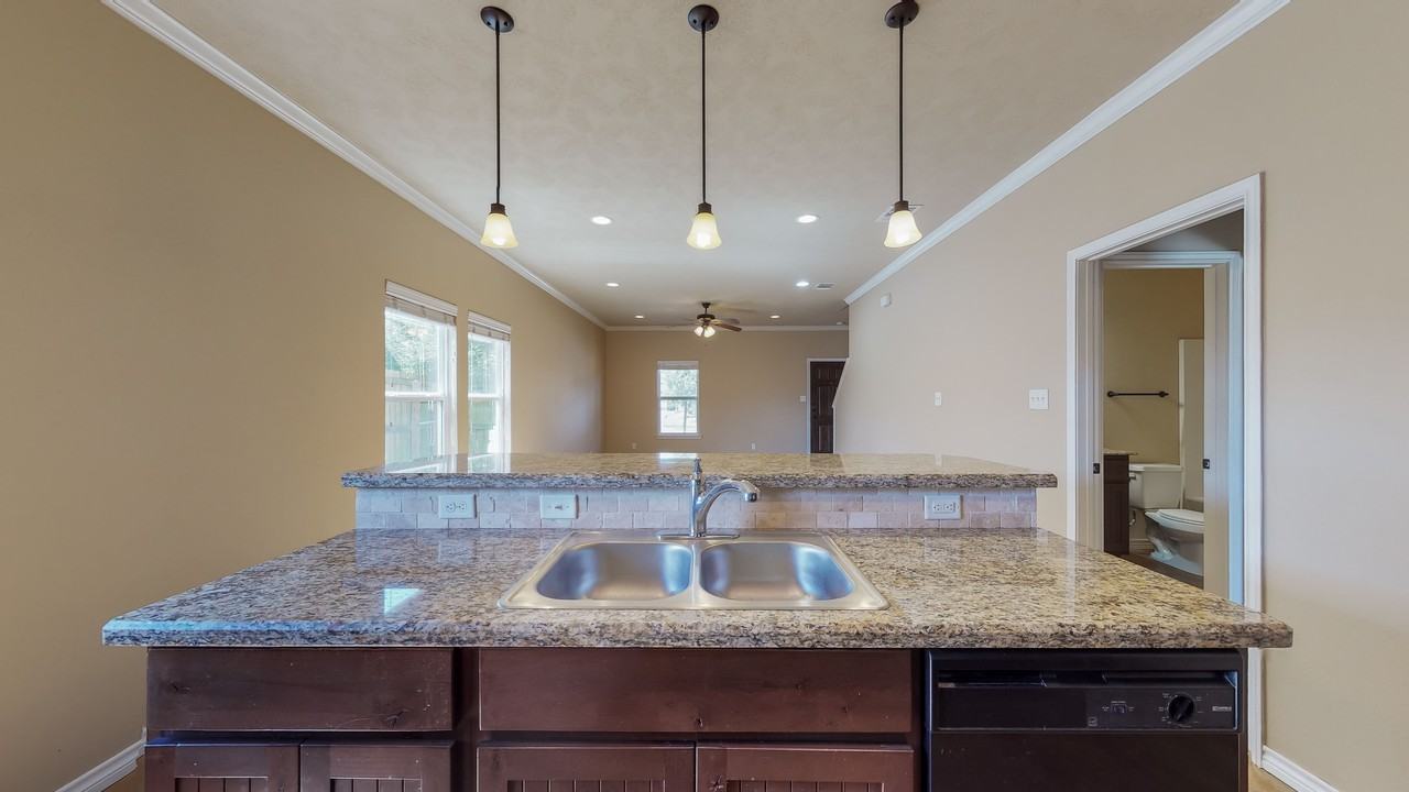 3412 Cullen Trl - Photo 4 of 27