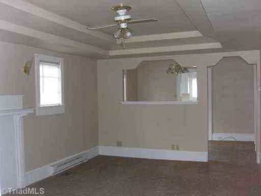 1910 Lyons St - Photo 3 of 6