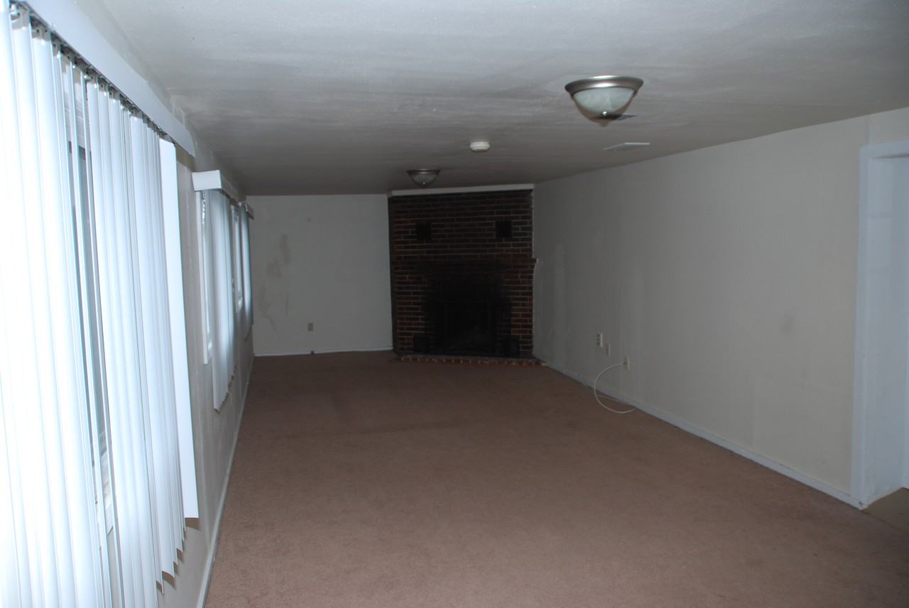 3236 High Ridge Blvd - Photo 2 of 5