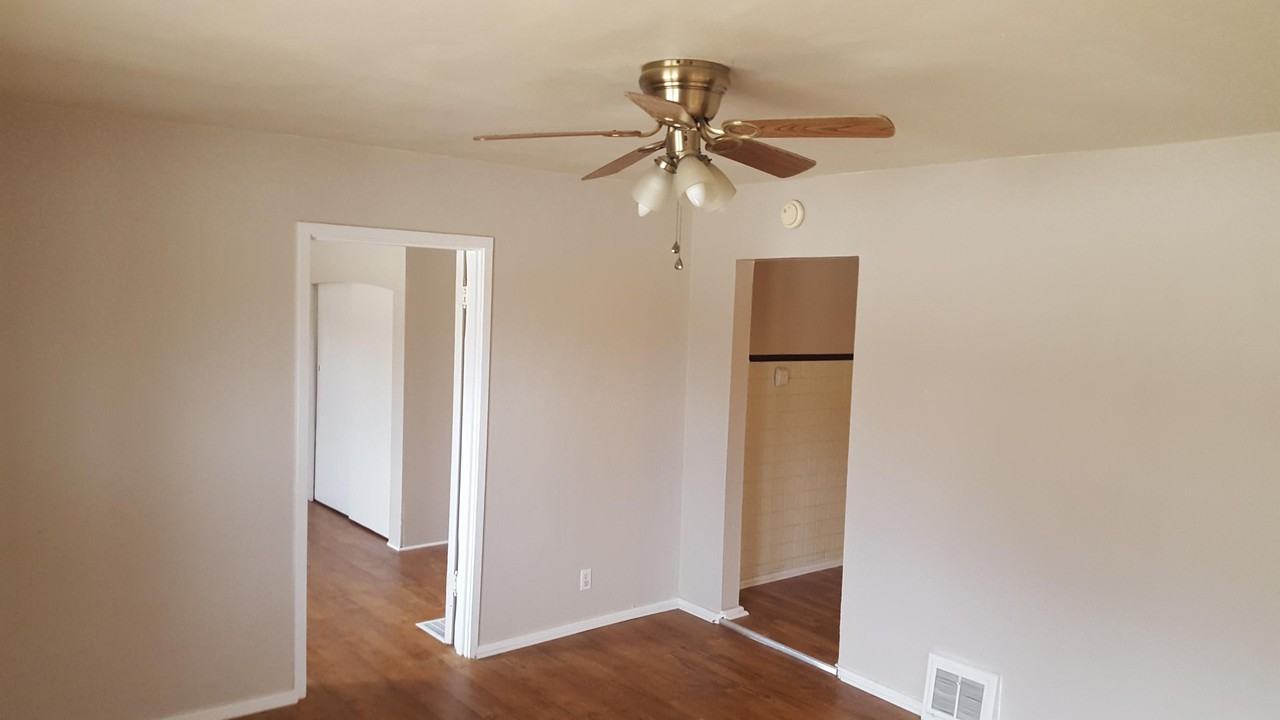 3236 High Ridge Blvd - Photo 3 of 5