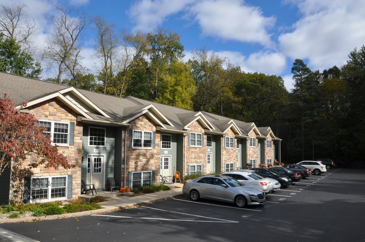 415 S Kendall Ave - Photo 2 of 44