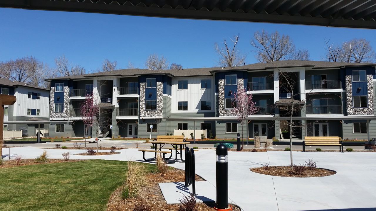 416 E 49Th St - Photo 2 of 22