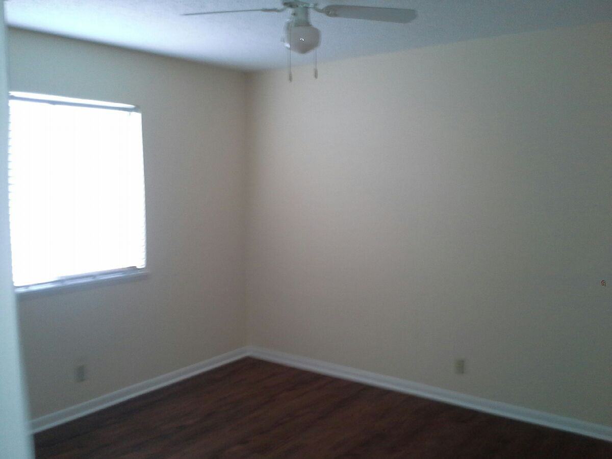 1722 E Cherry St - Photo 3 of 7