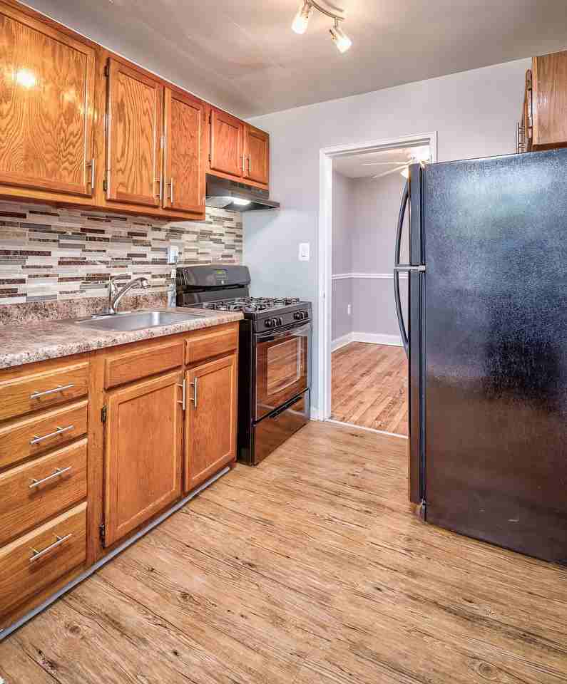 21 Chesapeake St Se - Photo 5 of 25