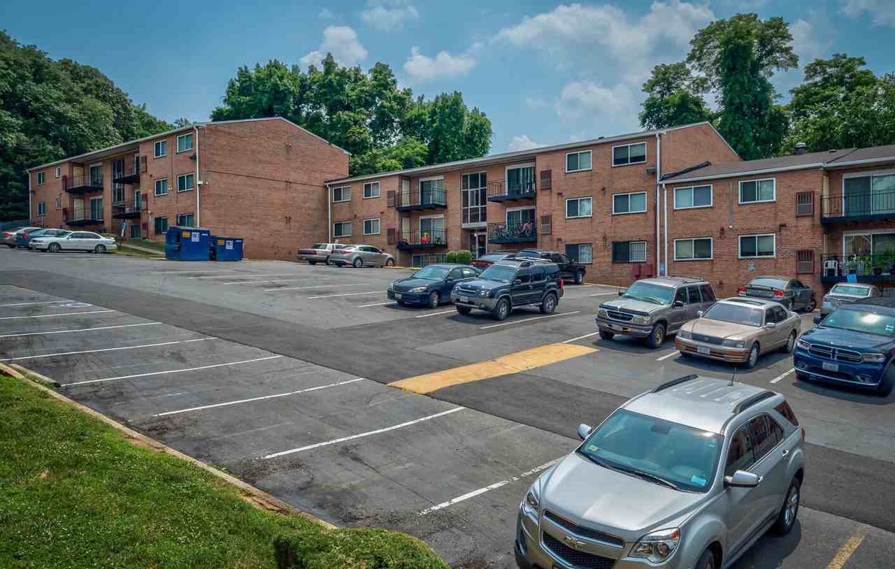 2339 Green St Se - Photo 3 of 11