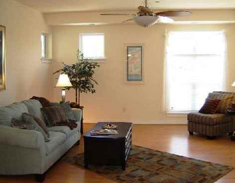 2221 Pretty Lake Ave - Photo 3 of 6