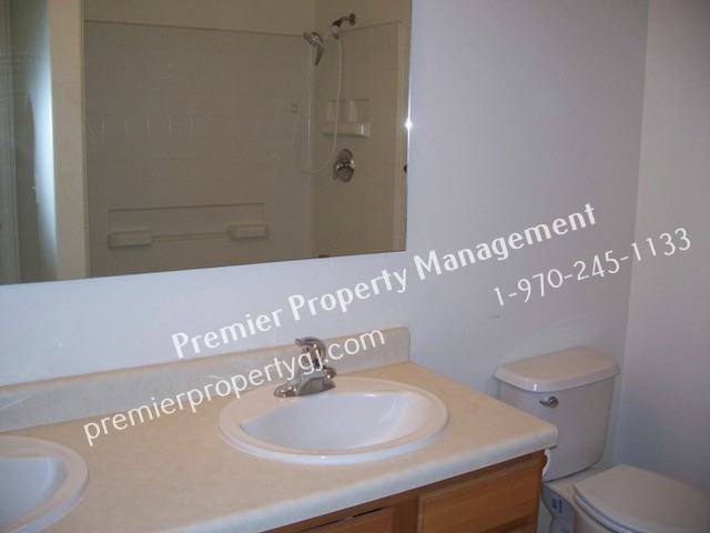 620 Bear Valley Dr - Photo 2 of 8