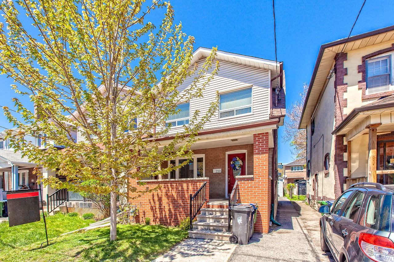 Gilda Khosronia Toronto  Gta Real Estate Agent Toronto Real Estate House Condos For Sale And Rent