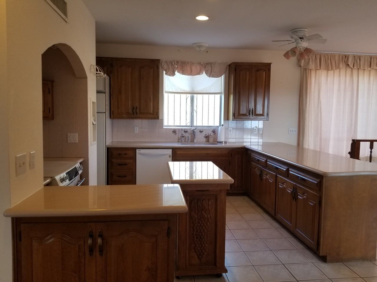 7119 N Chimney Rock Pl - Photo 2 of 15