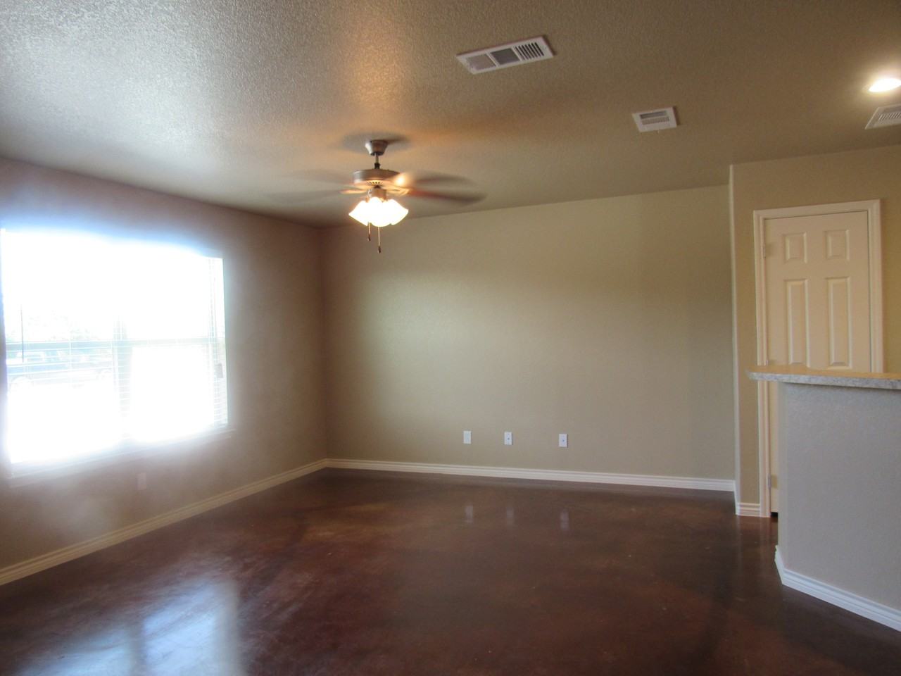 616 Laila Lane - Photo 2 of 16