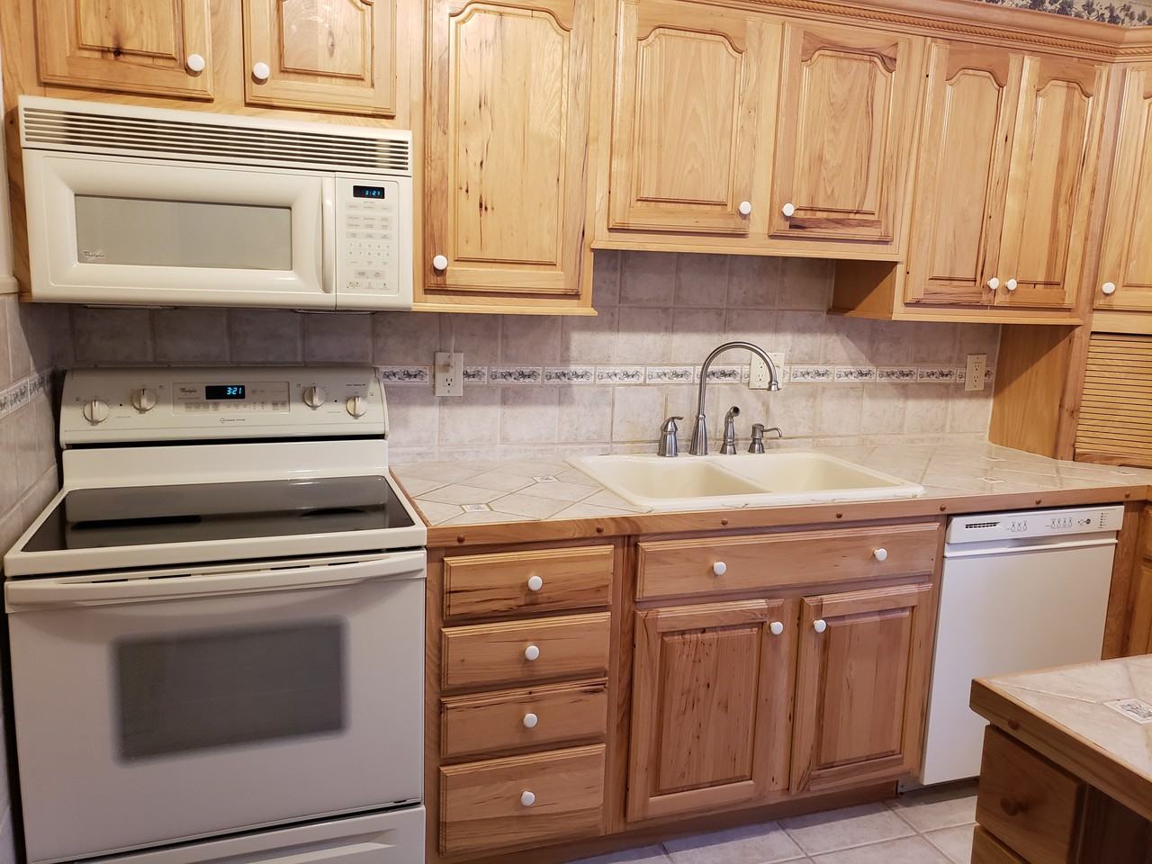 3008 NW 69th Ct #1F - Photo 2 of 16