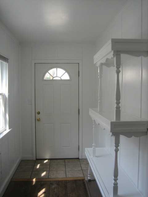 605 Davis St - Photo 3 of 6