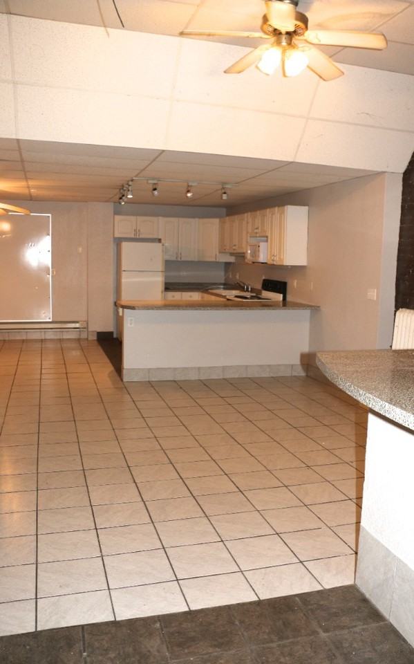 410 S. Front St. - Photo 2 of 12