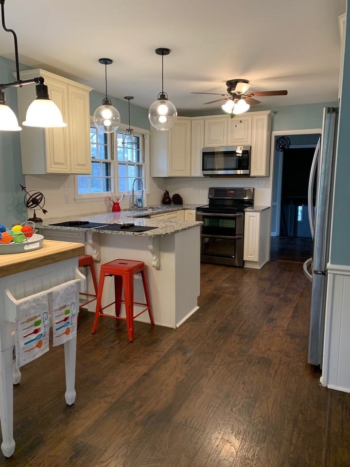 3321 Huntleigh Dr - Photo 3 of 12