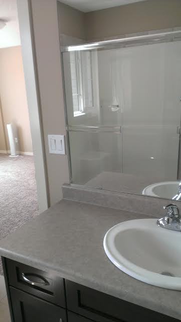 626 42 Ave NW - Photo 3 of 6