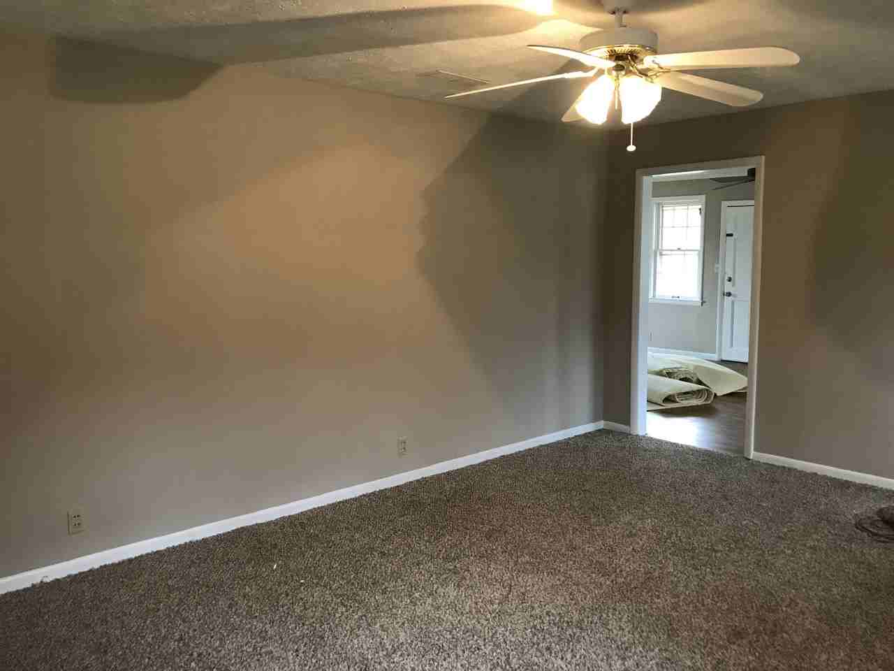 418 Lamb Rd - Photo 2 of 8