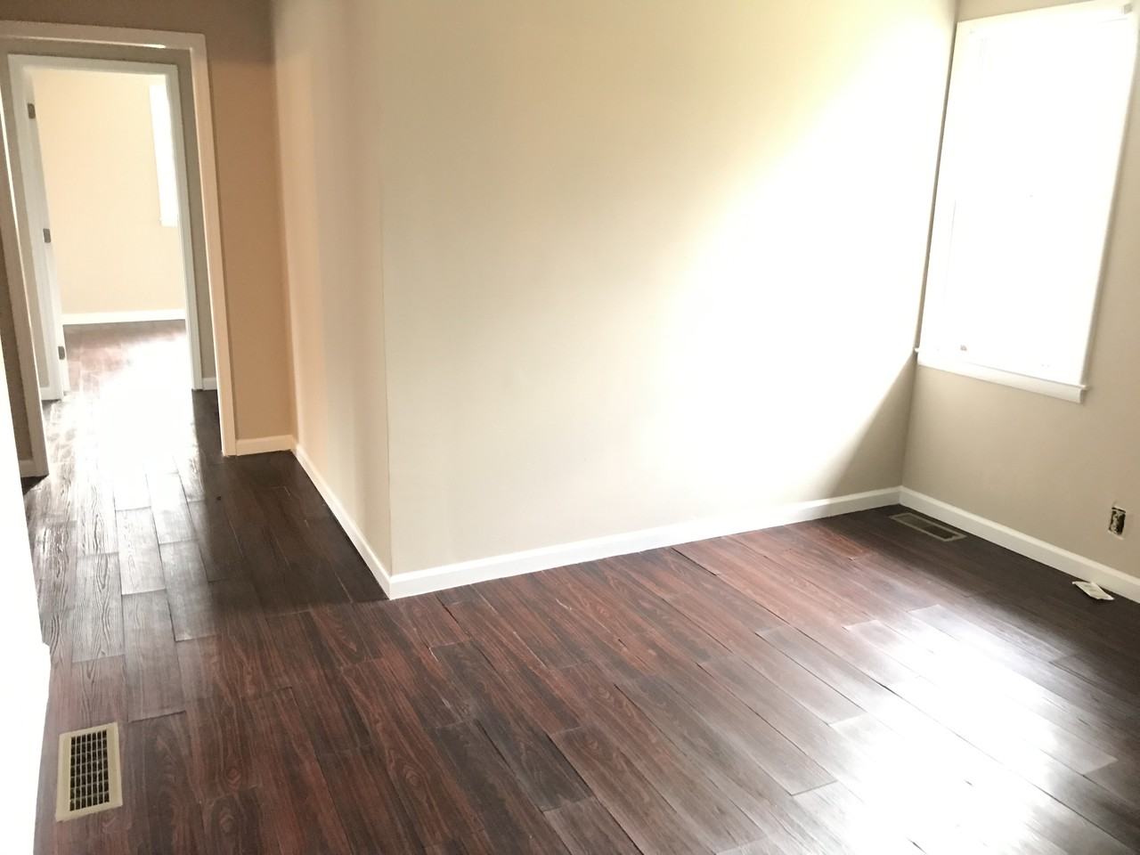 418 Lamb Rd - Photo 3 of 8