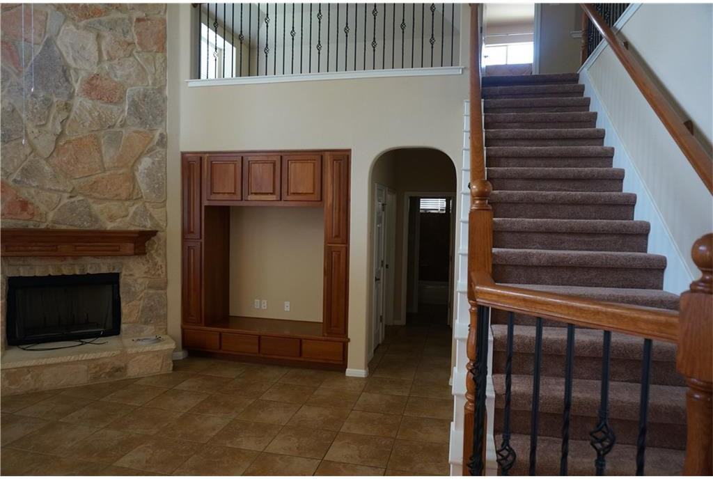 9820 Rias Way - Photo 4 of 7
