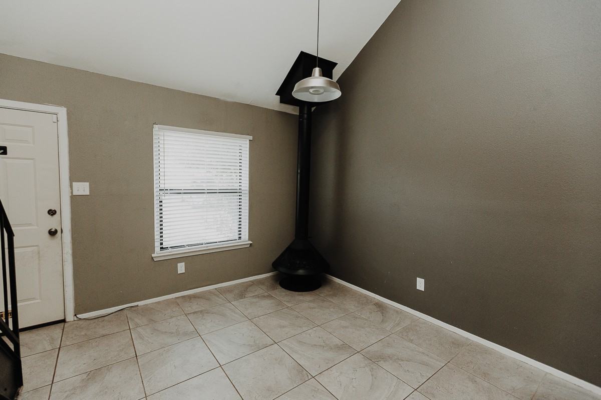 3468 Willowrun Dr - Photo 3 of 19