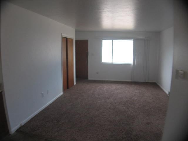 1624 W 31st St - Photo 2 of 8