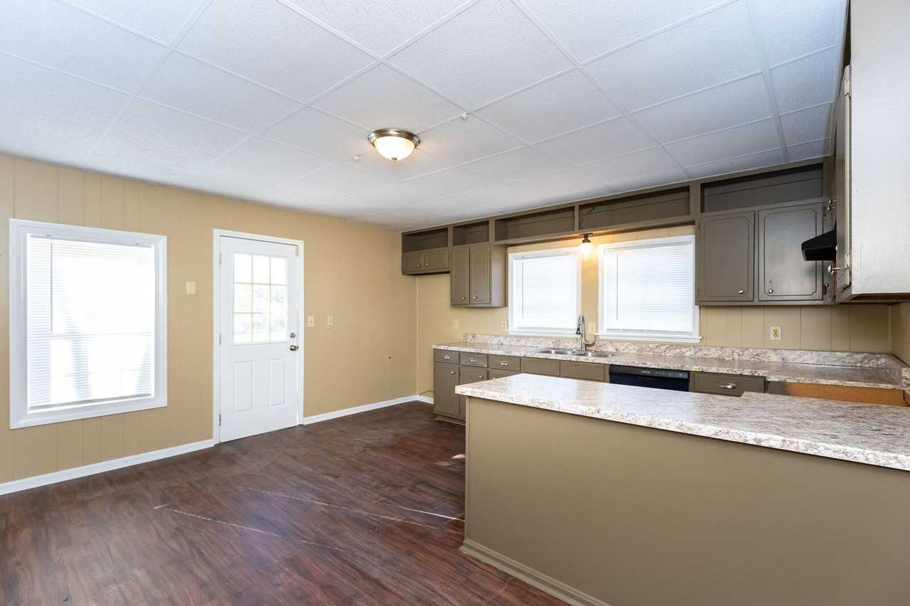 45 45 Graham Loop - Photo 3 of 7