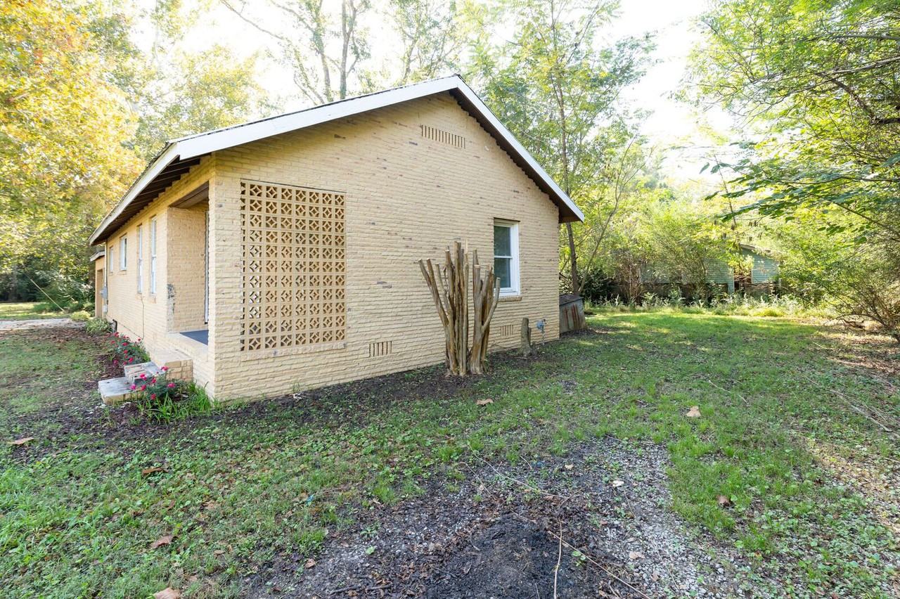 646 Arkadelphia Rd - Photo 3 of 13