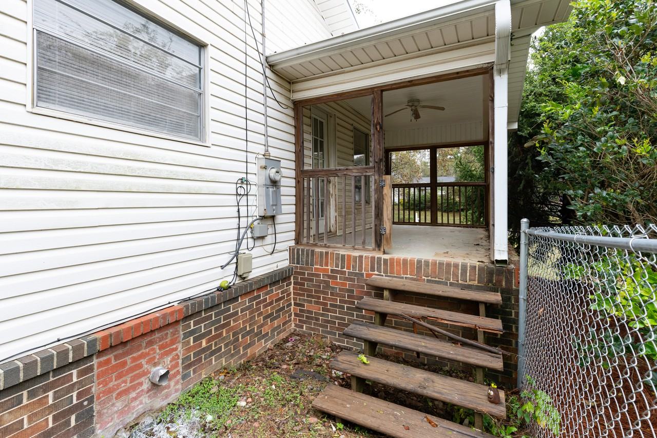 111 1st Ave NW - Photo 2 of 15