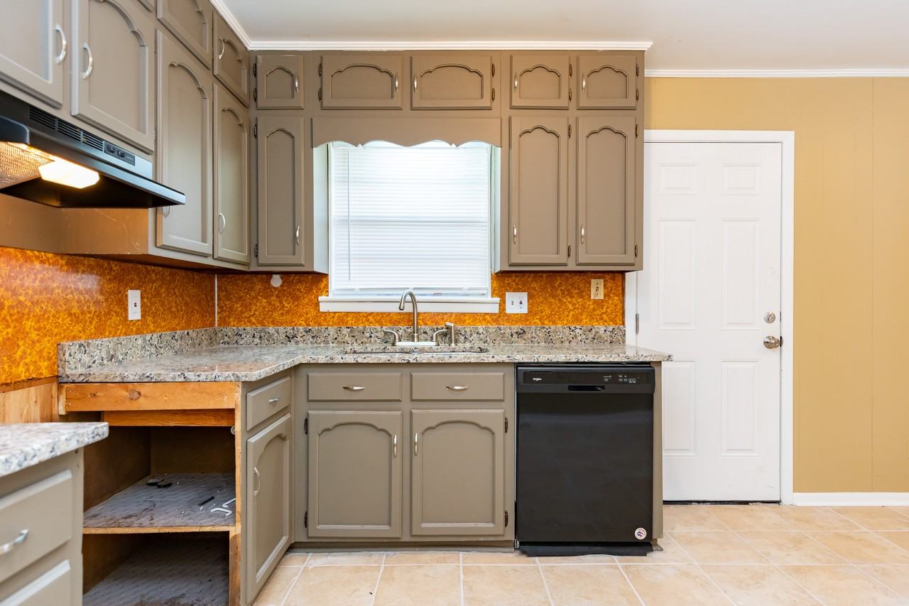 20644 AL-216 - Photo 3 of 3