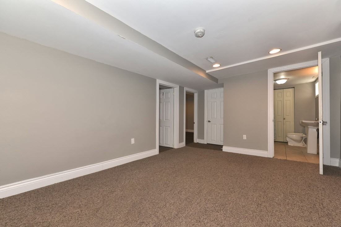 91 Huron St - Photo 3 of 6