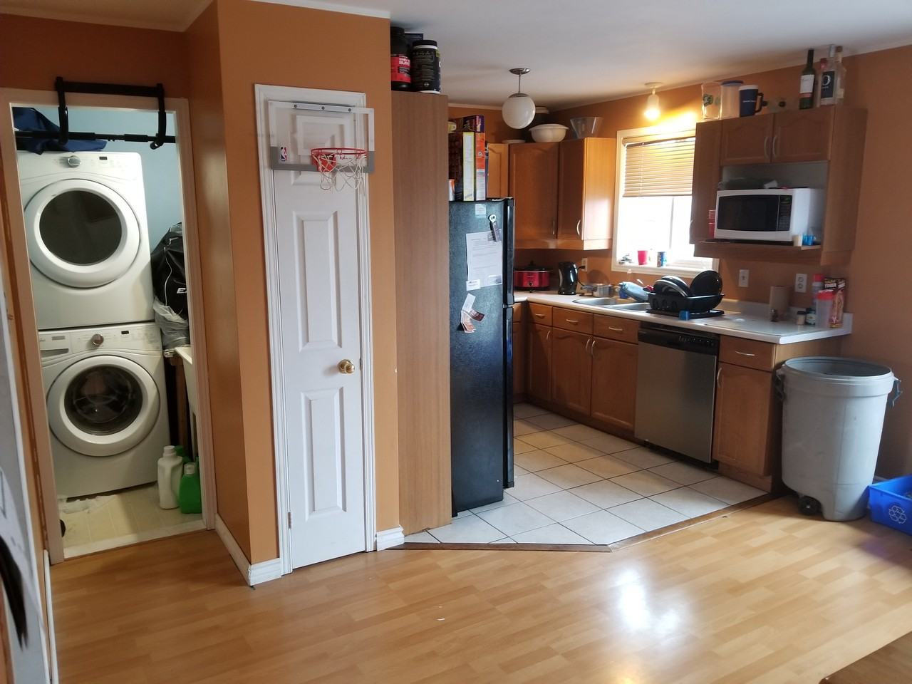 295 Fleming Dr - Photo 2 of 3