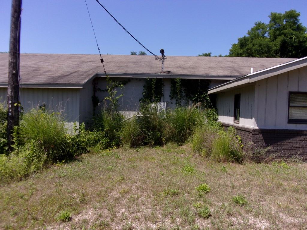 2438 Blue Star Hwy - Photo 2 of 25
